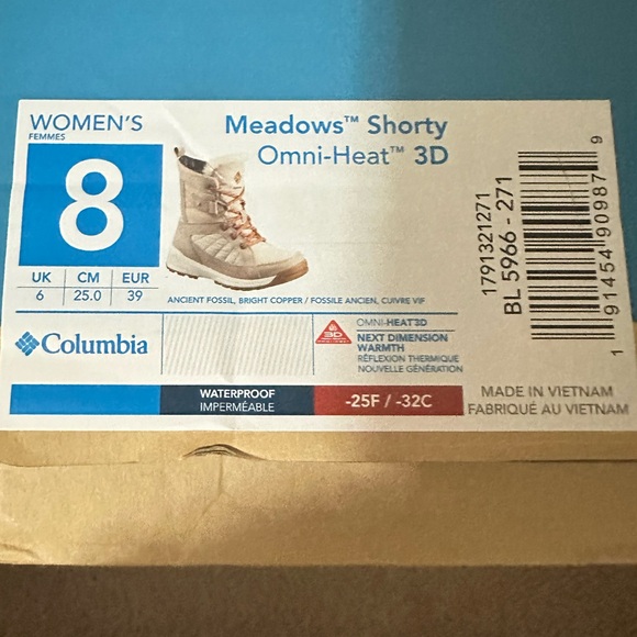 Columbia women’s Femmes Meadows shorty boots - Picture 8 of 8